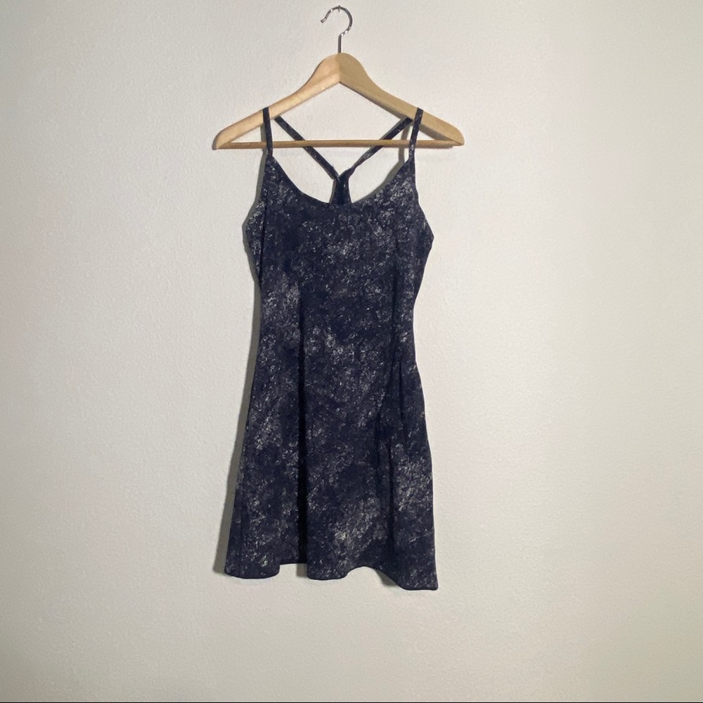 Outdoor voices exercise dress size small